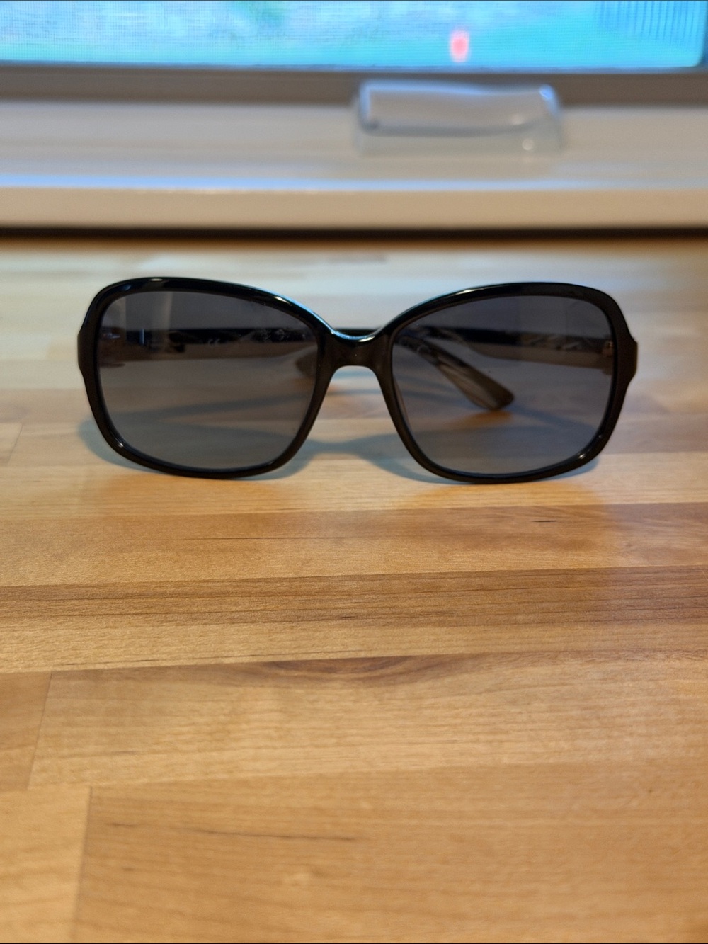 Ferragamo Black Women's Fashion Sunglasses